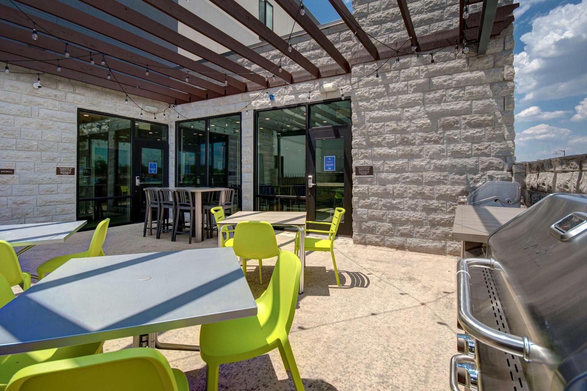 Home2 Suites By Hilton Burleson Ngoại thất bức ảnh